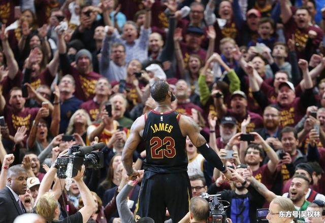  詹姆斯关键节点赛事规则更新，巴塞罗那带队取胜！